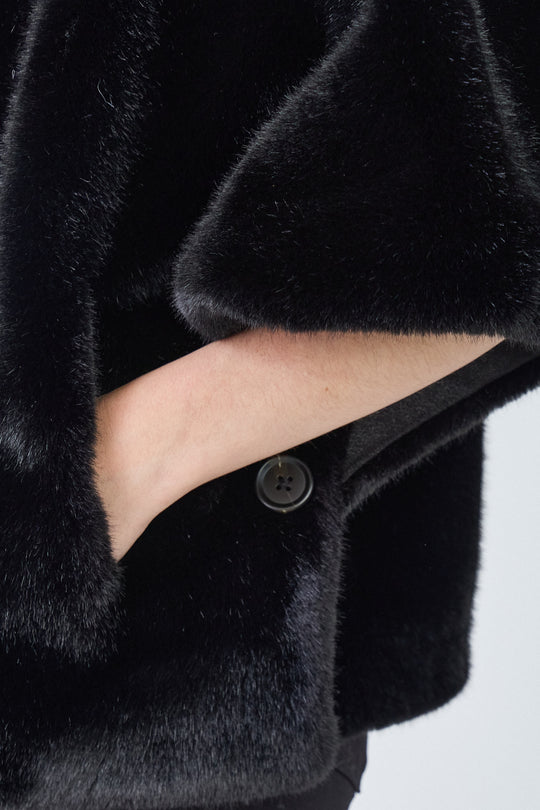 Cape fourrure Noir F238550 ( Giovanni)