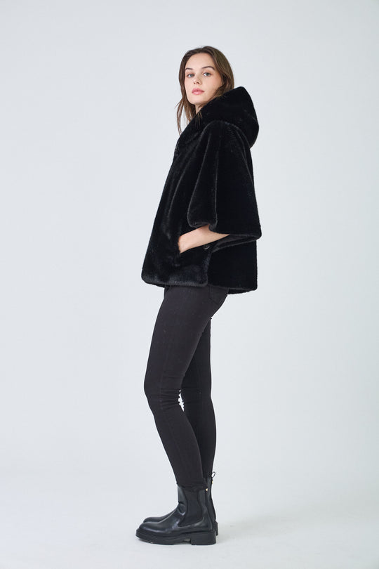 Cape fourrure Noir F238550 ( Giovanni)