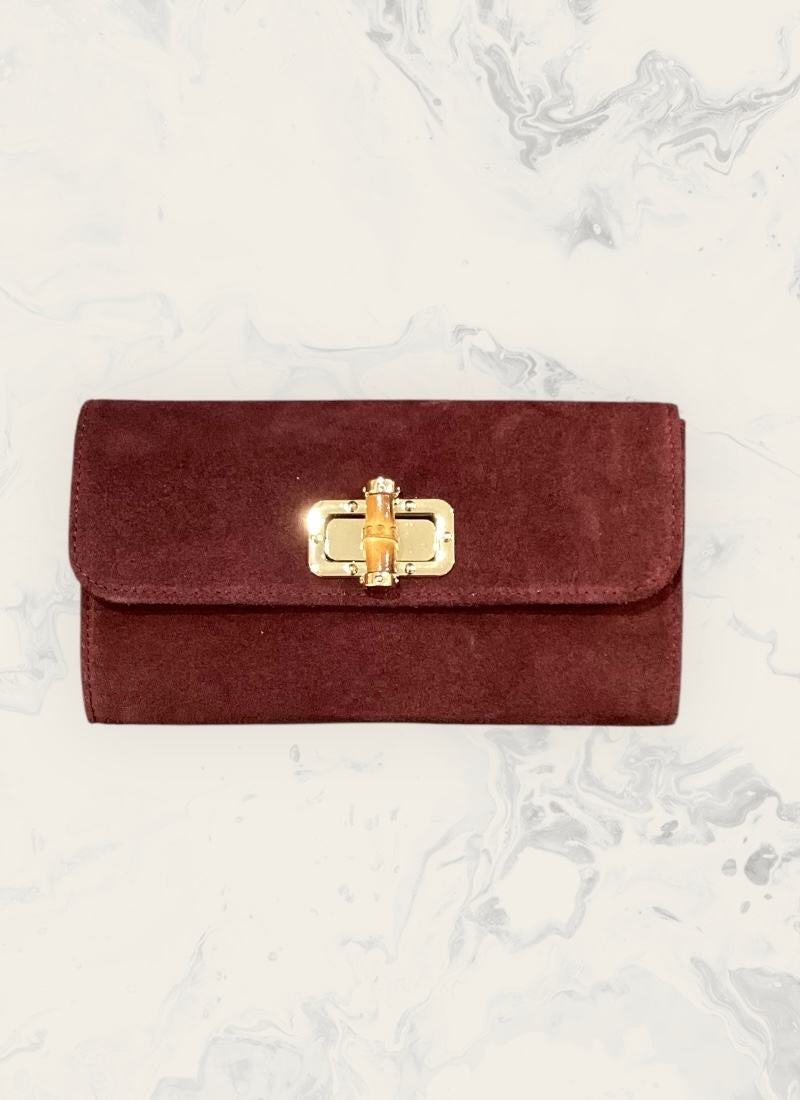 Pochette daim cuir boucle bois