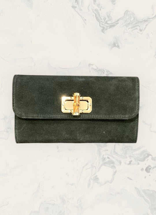 Pochette daim cuir boucle bois