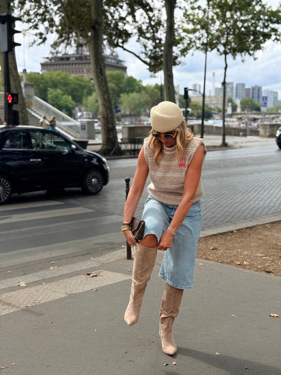 Bottes petit talon daim taupe (khaki) 2526A-1