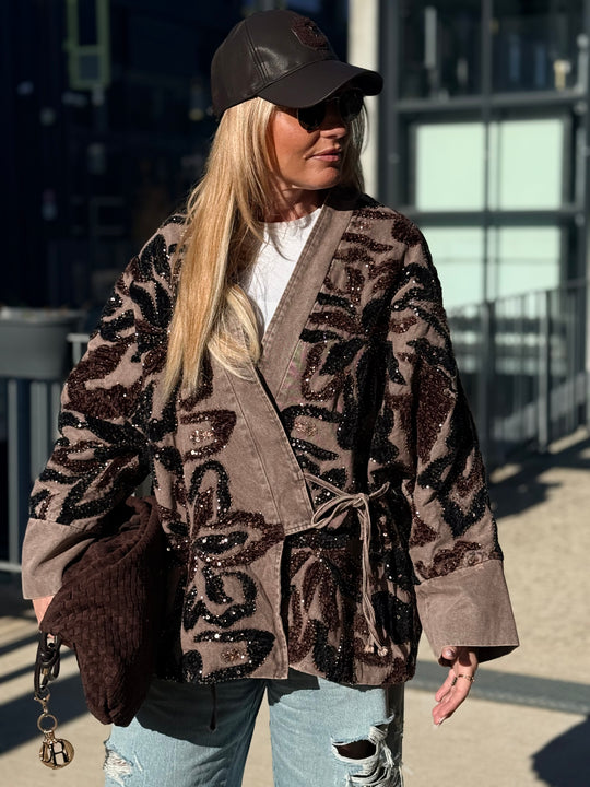 Veste jean brodé perles choco (épais) 6601