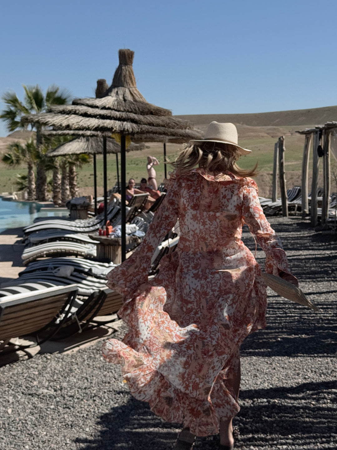 Robe imprimée orange volant en bas 7498