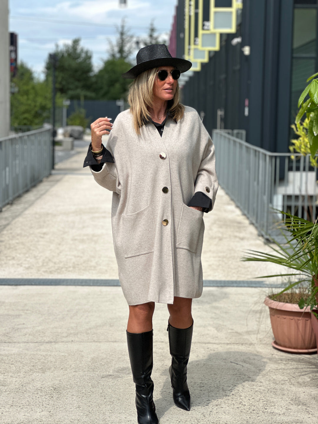 Gilet long boutons et poches 1541