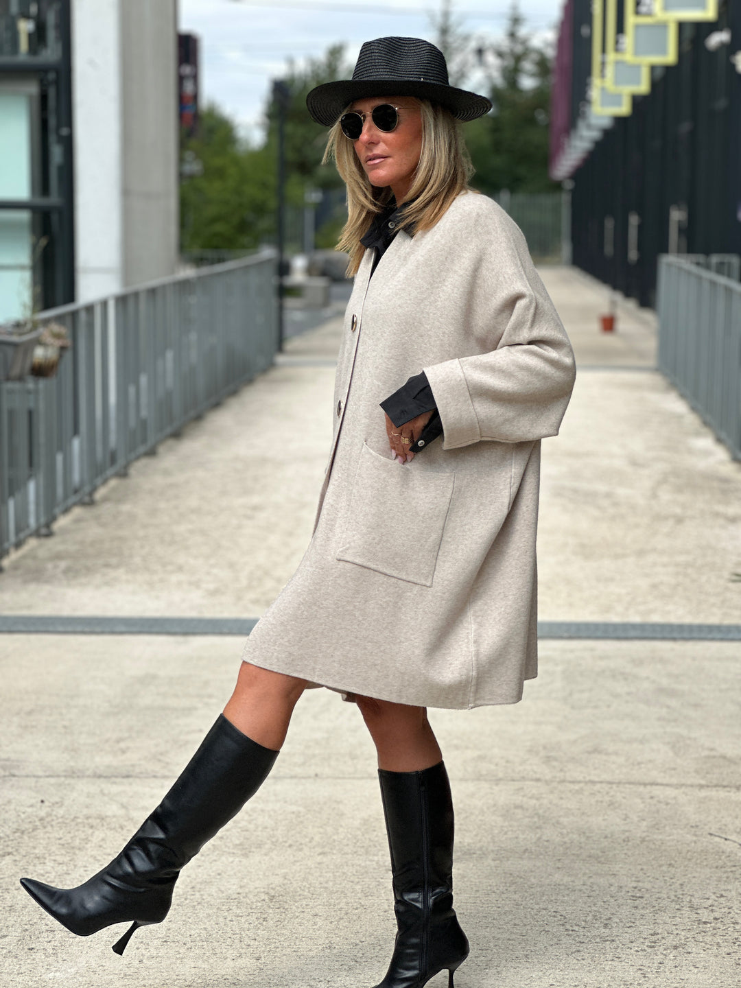 Gilet long boutons et poches 1541