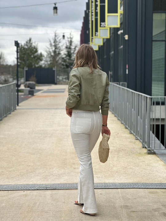 Jean patte d’éph Leila blanc (taille petit )410