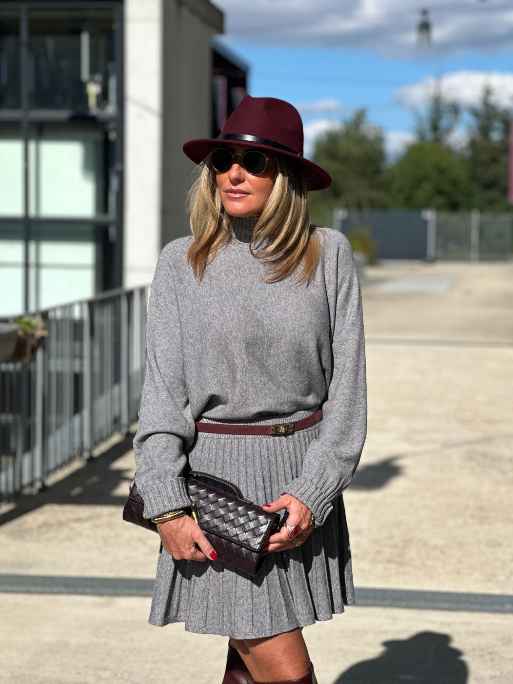 Ensemble col roulé et jupe GRIS 5030 + 5031