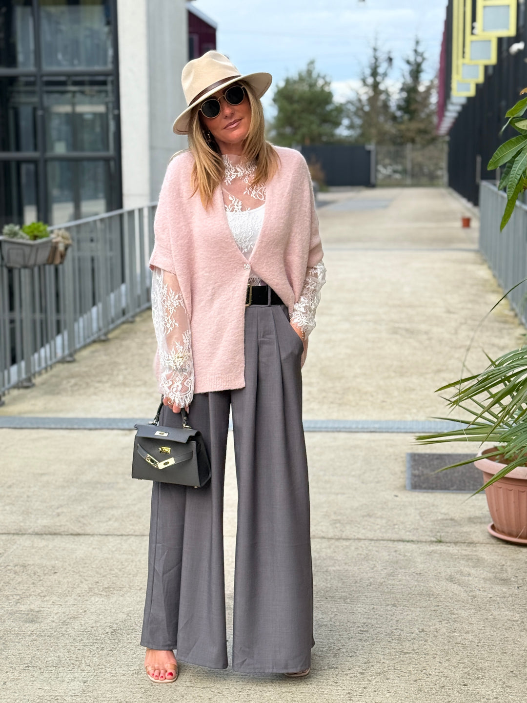 Pull/gilet bouton bijoux 5054