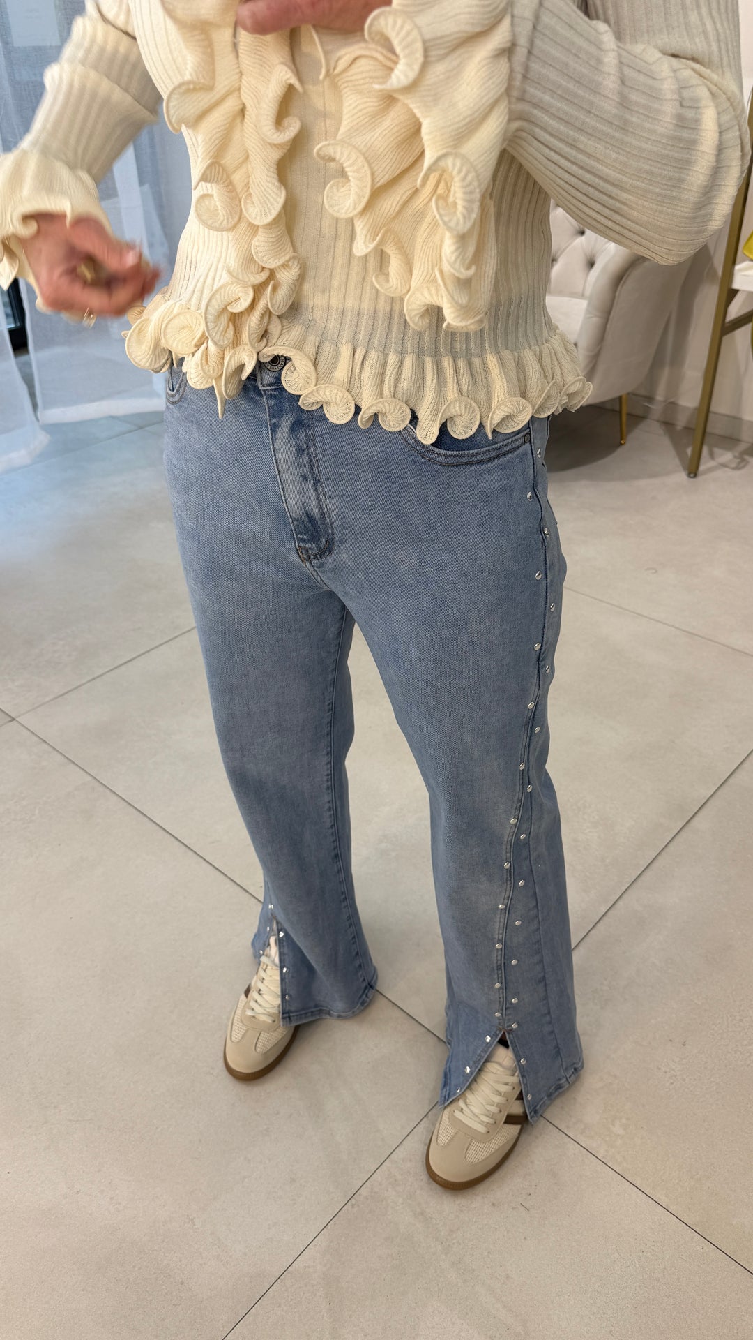 Jean flare fentes Cloutés Bleu 6090 (taille grand)