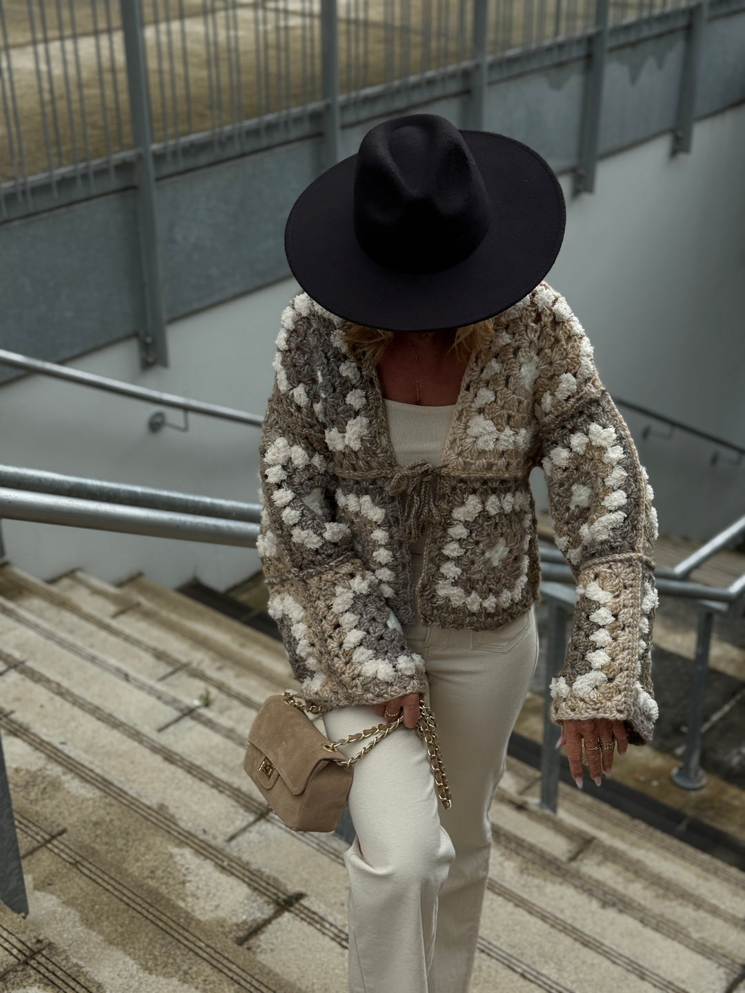 Gilet tricoté beige/taupe25611