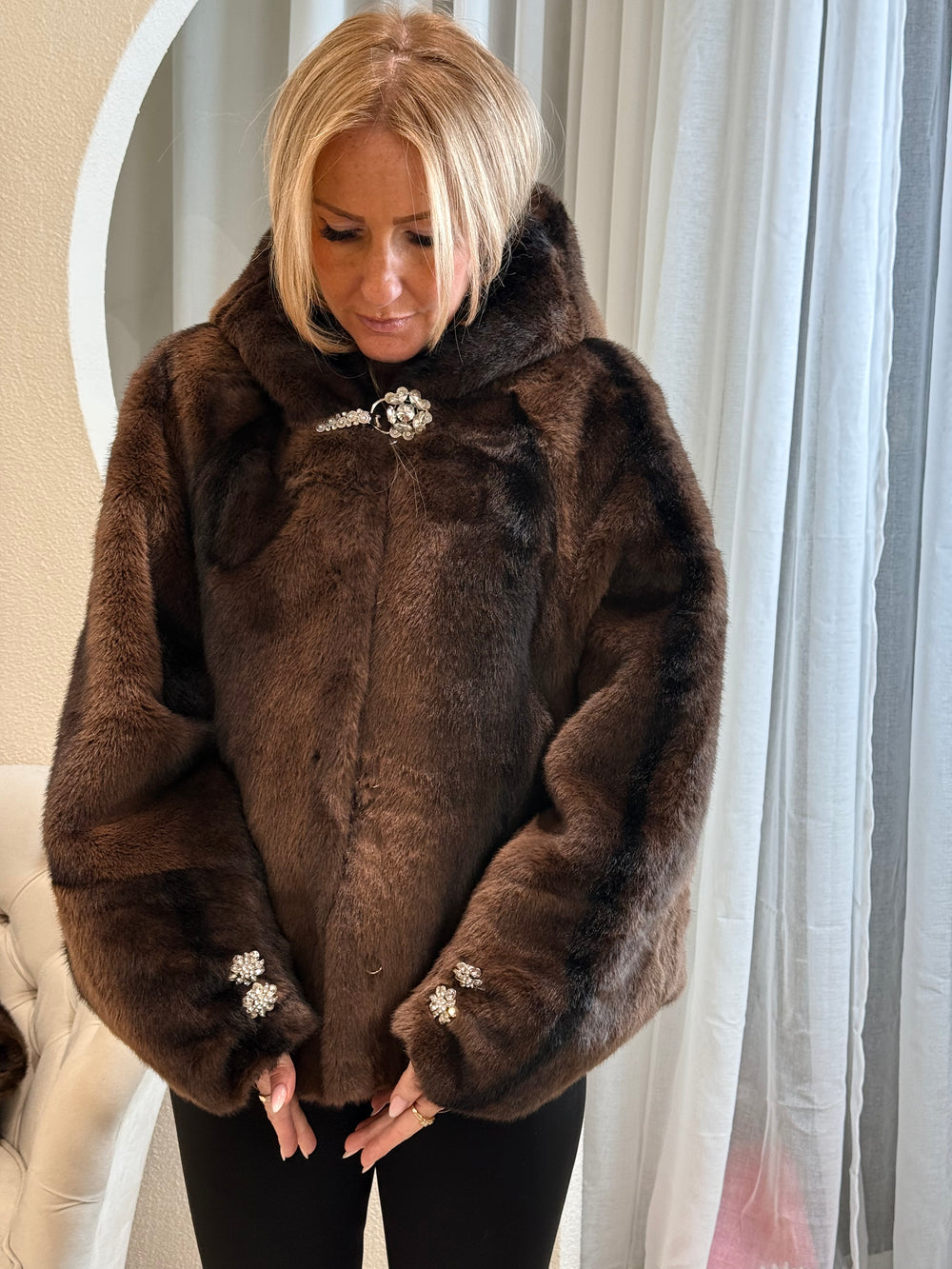 Fourrure capuche choco 5504