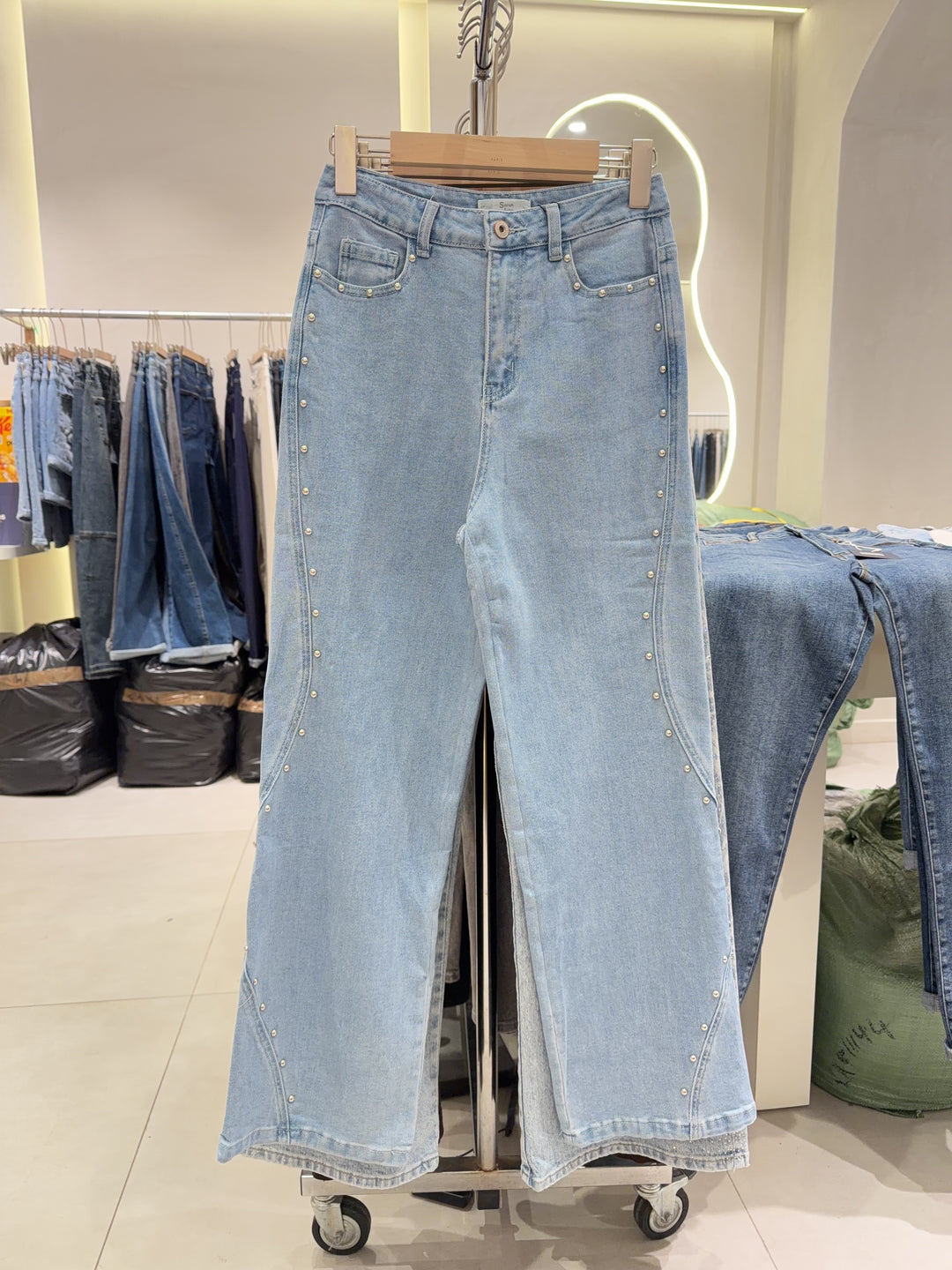 Jean droite Cloutés Bleu ST9027-1 (taille peu petit )