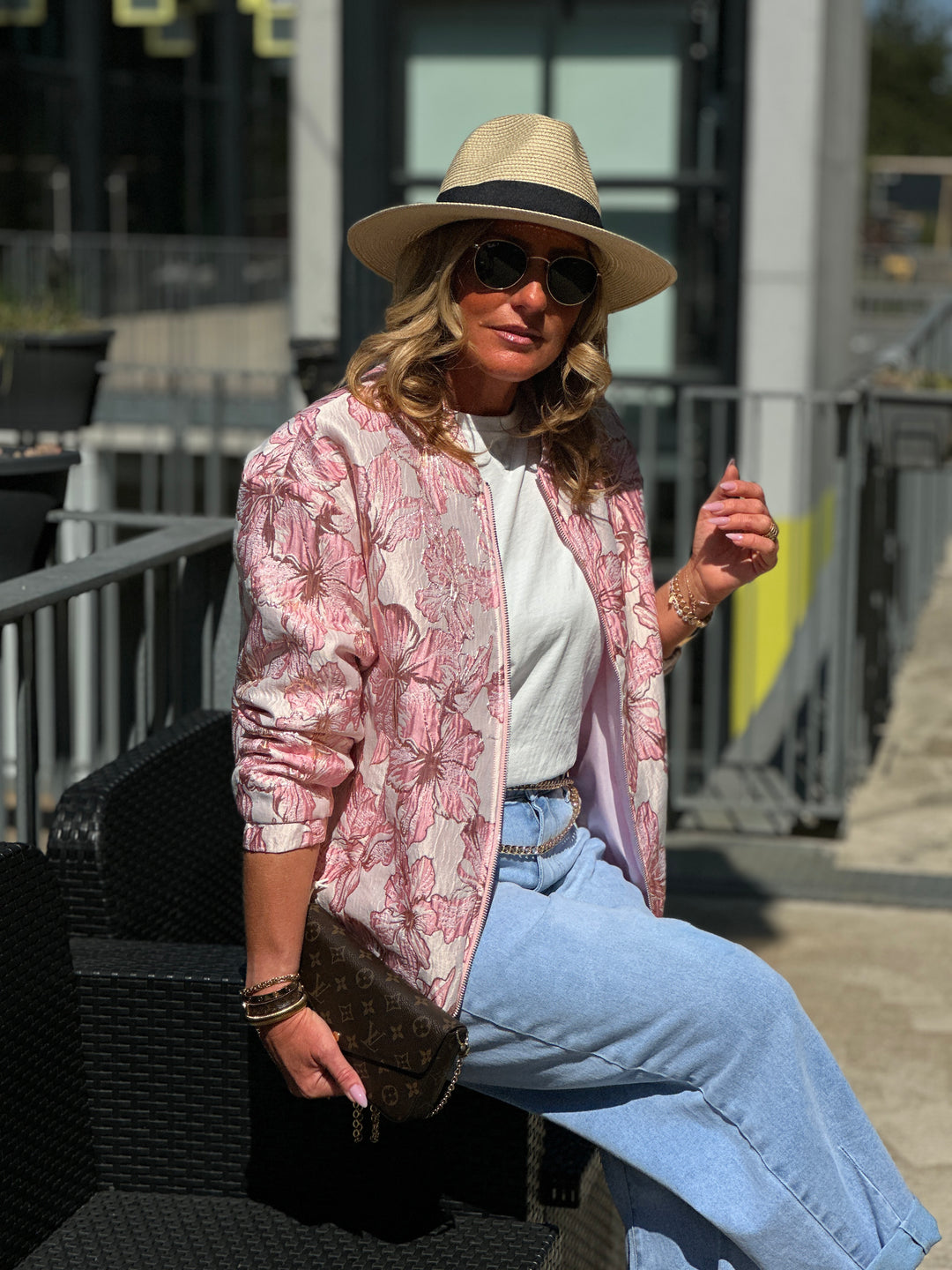 Bomber rose fleur irisé 2406