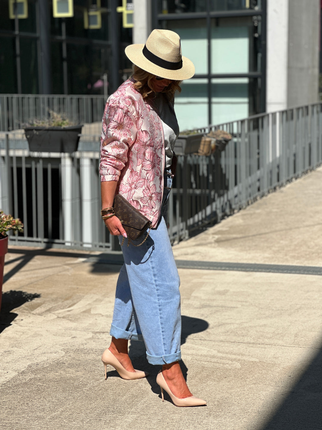 Bomber rose fleur irisé 2406