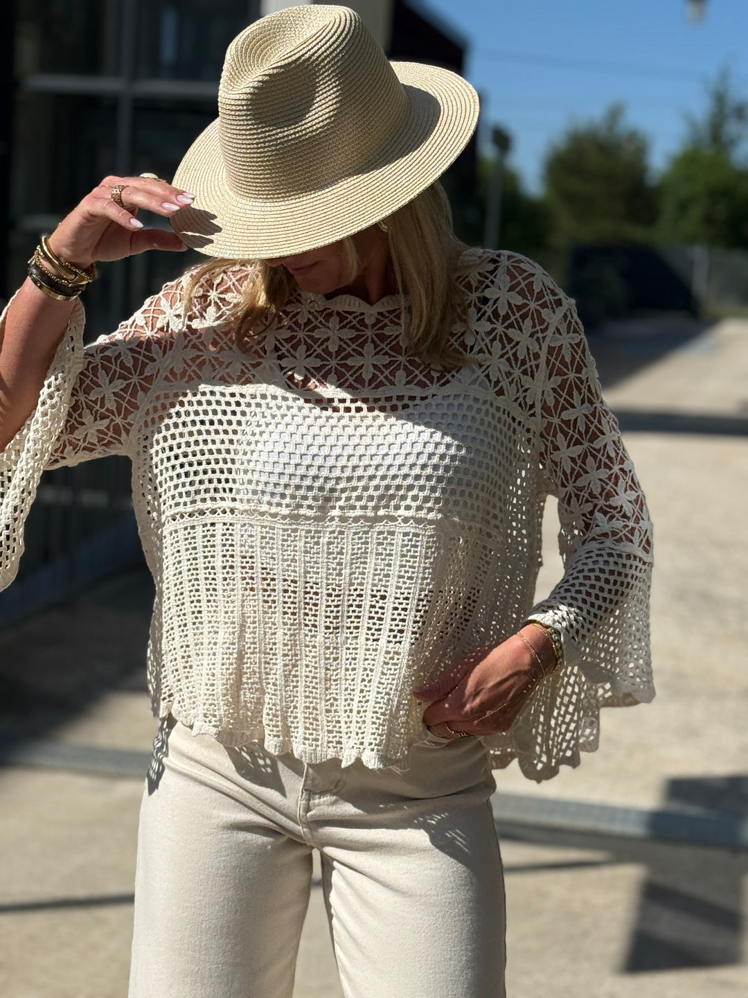 Pull crochet ÉCRU manches longues évasées 8077