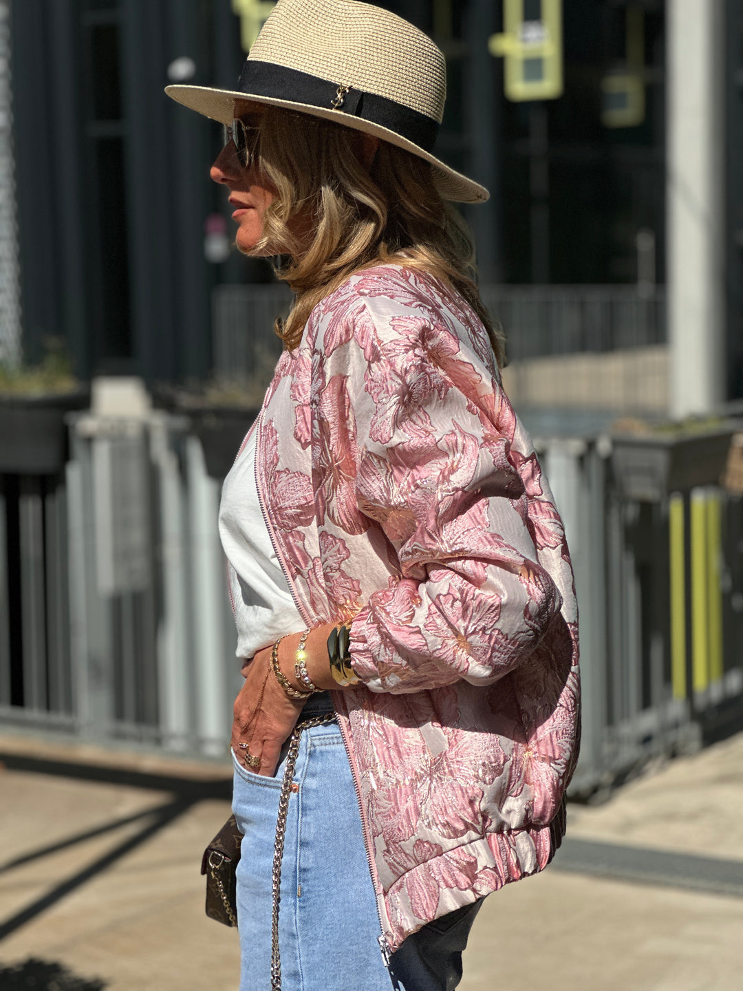 Bomber rose fleur irisé 2406