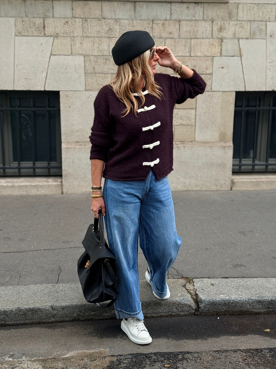 Pull boutons asiatique en violet