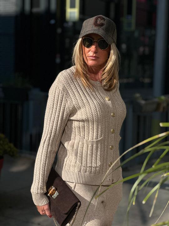 Gilet boutons maille tressé 8960