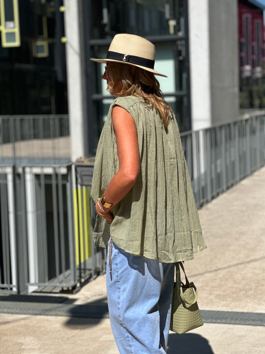 Chemise kaki brodée sans manches 2931