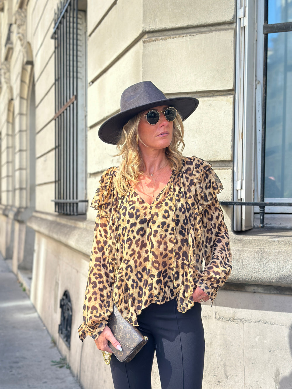 Chemise léopard M7229