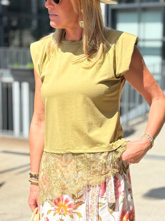 Top asymétrique dentelle avec épaulette OLIVE