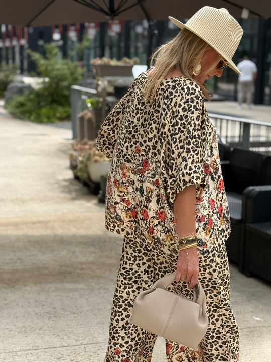 Ensemble satin soie léopard fleuri