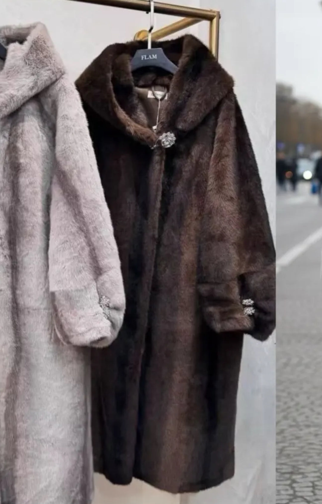 Manteau long fourrures bijoux 5508