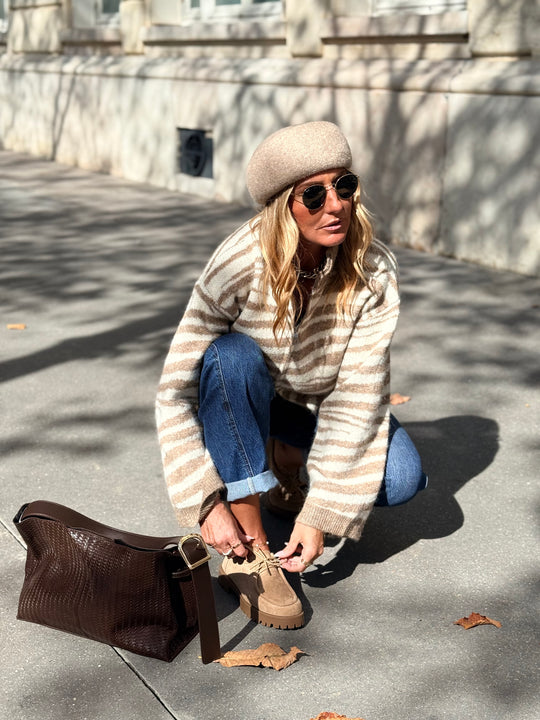 Moccasin effet daim beige lacets