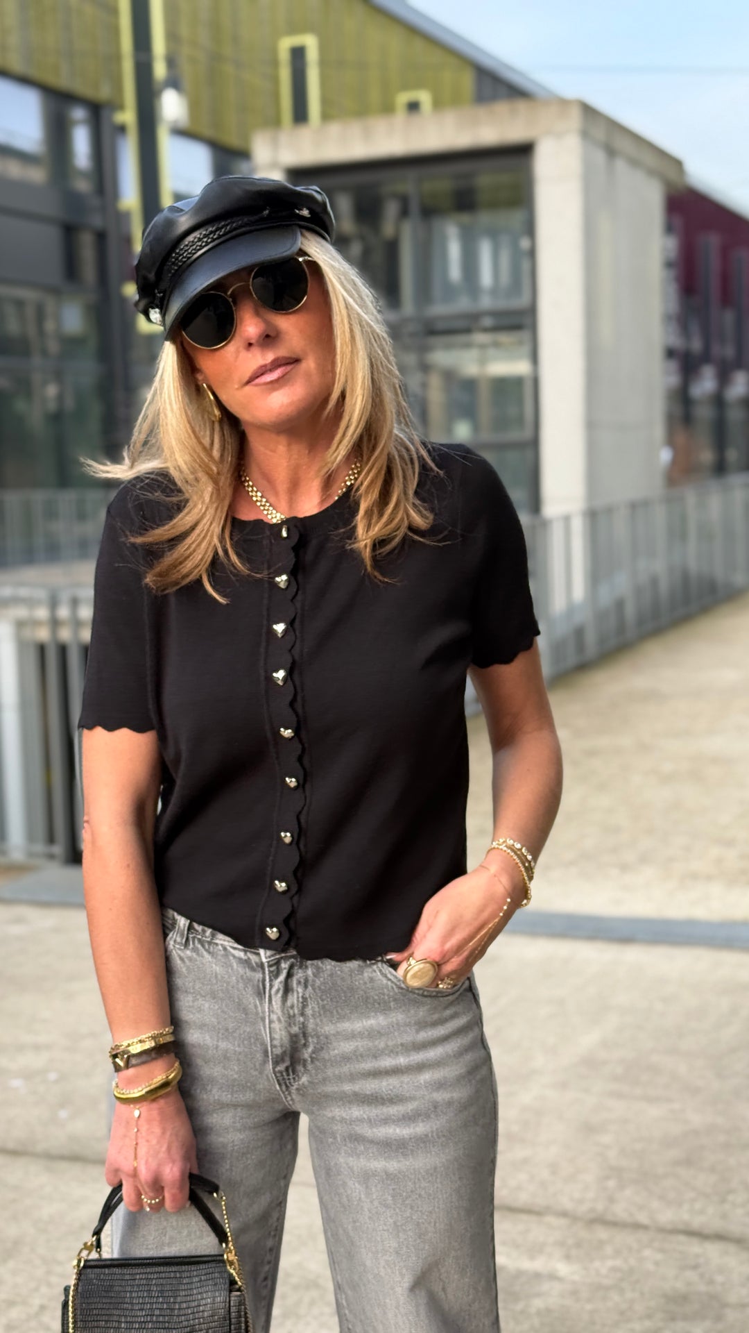 Top maille boutons cœurs