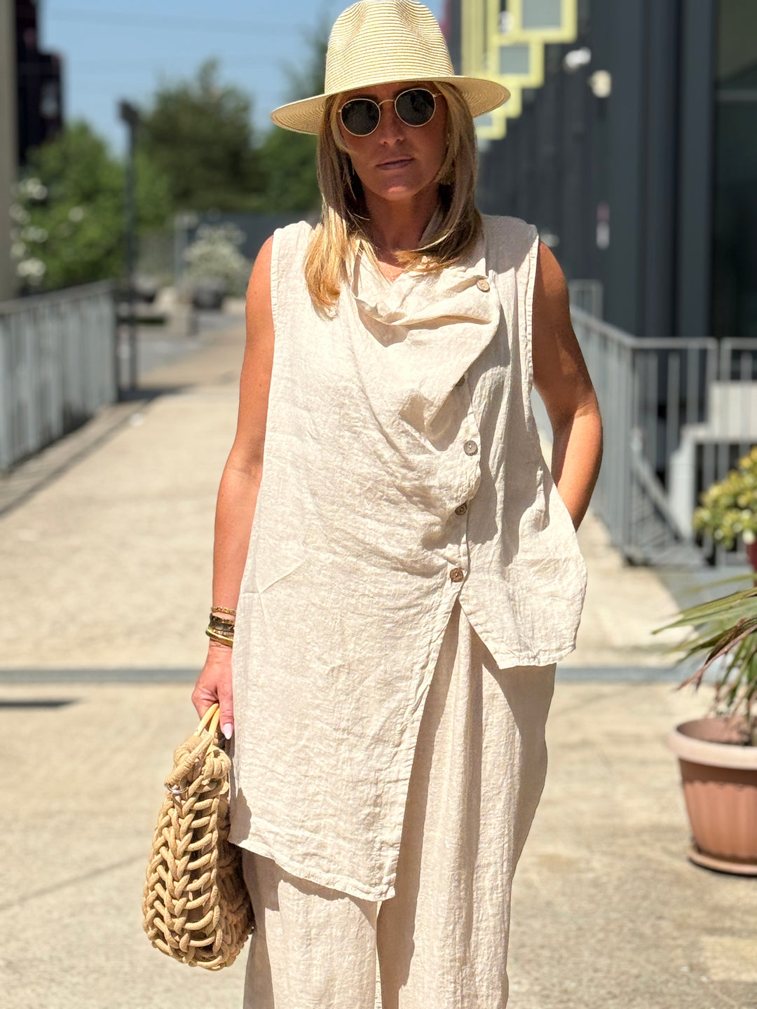 Blouse asymétrique col drapé boutonné 1063