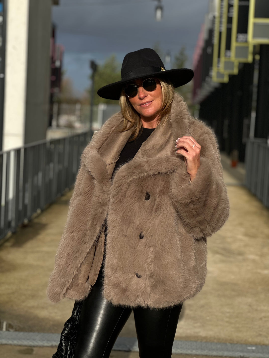 Veste daim fourrure Maya (réversible)Taupe 202213