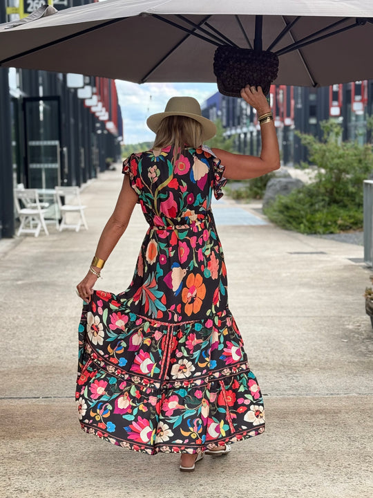 Robe longue fond noir FLEURI 270