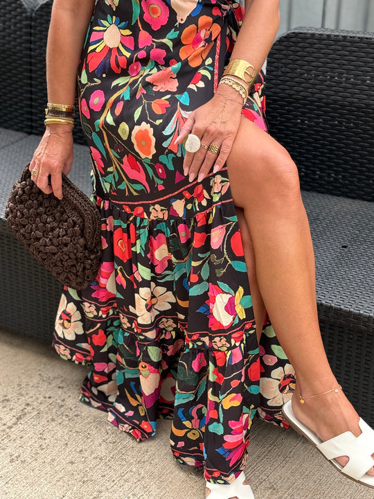 Robe longue fond noir FLEURI 270