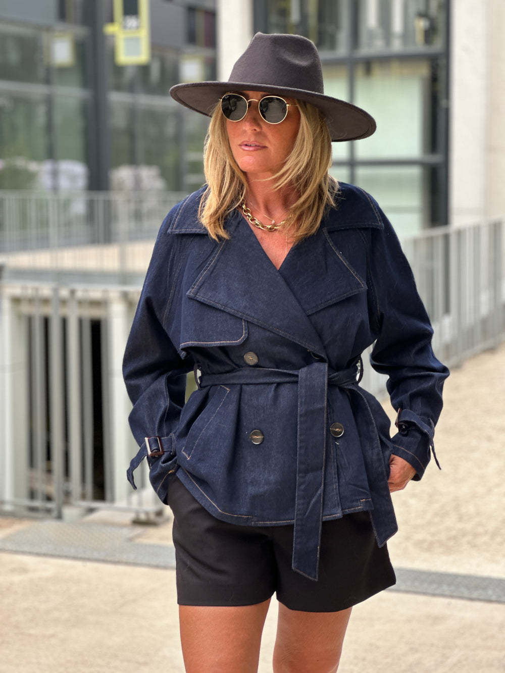 Veste jean attaché