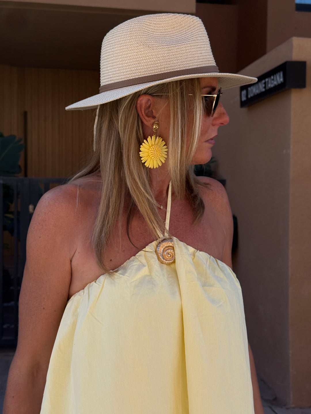 Robe courte à dos nus jaune 9506