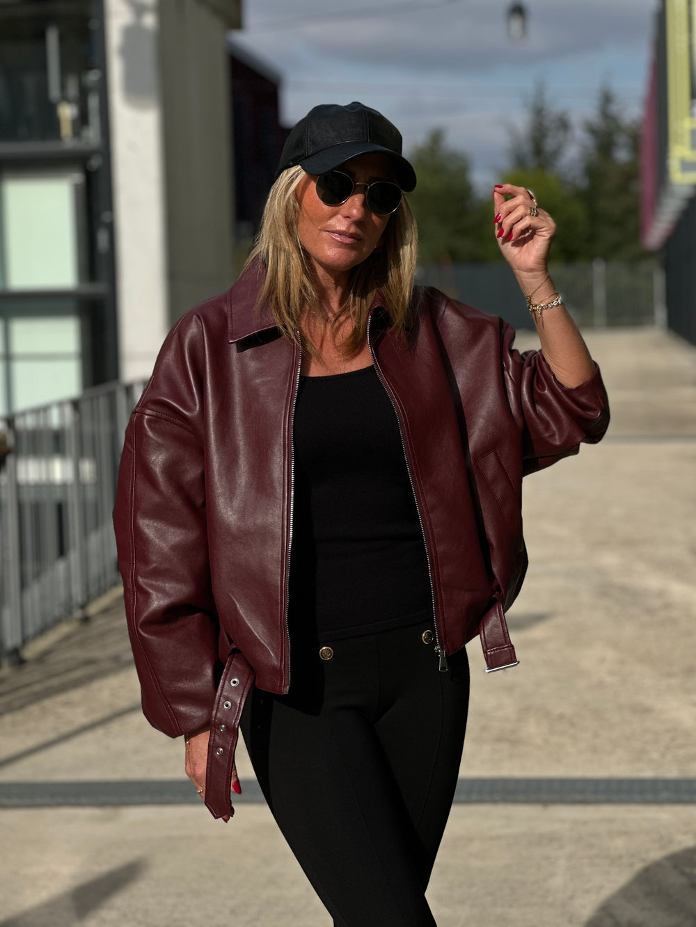 Veste similicuir bordeaux ceinture 202277