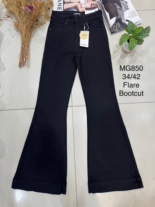 Jean flare Noir mg850