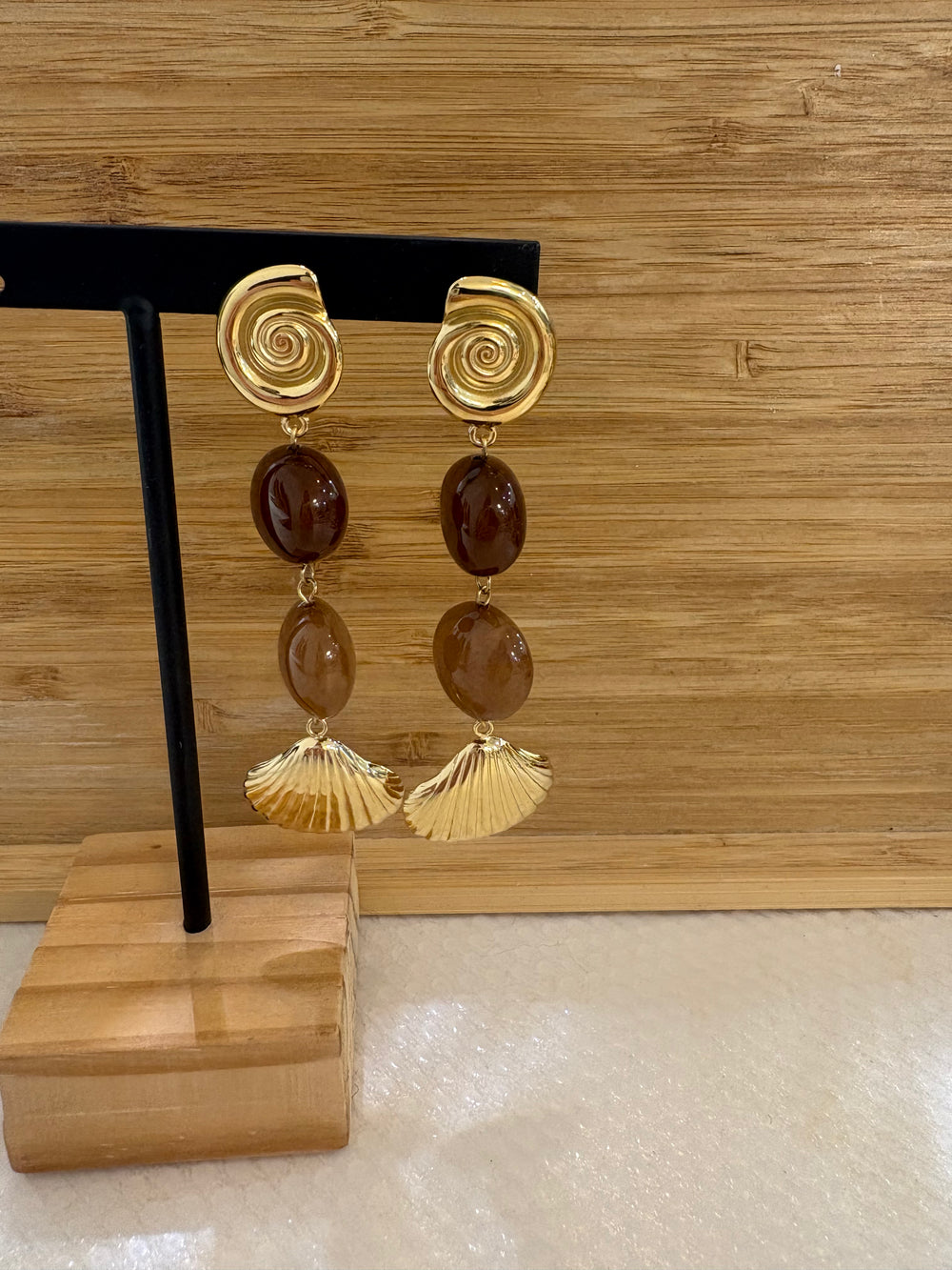 Boucle d'oreilles coquillage marron