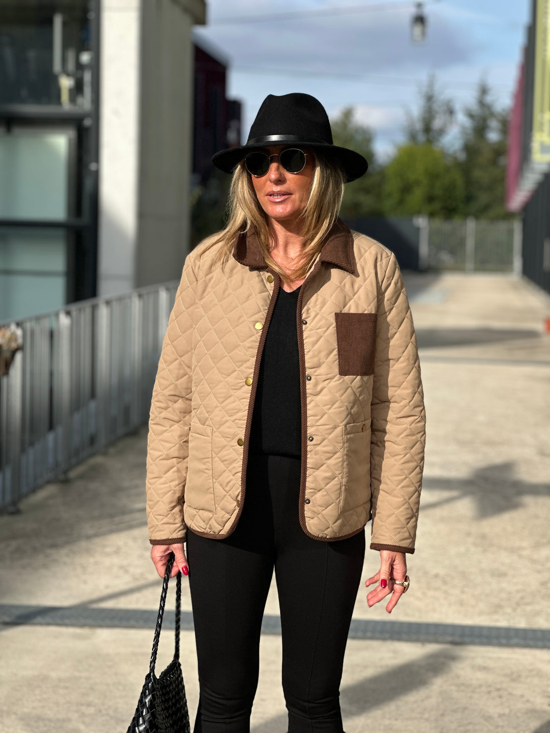 Doudoune Capucine matelassé beige et effet daim choco HX1815CFG