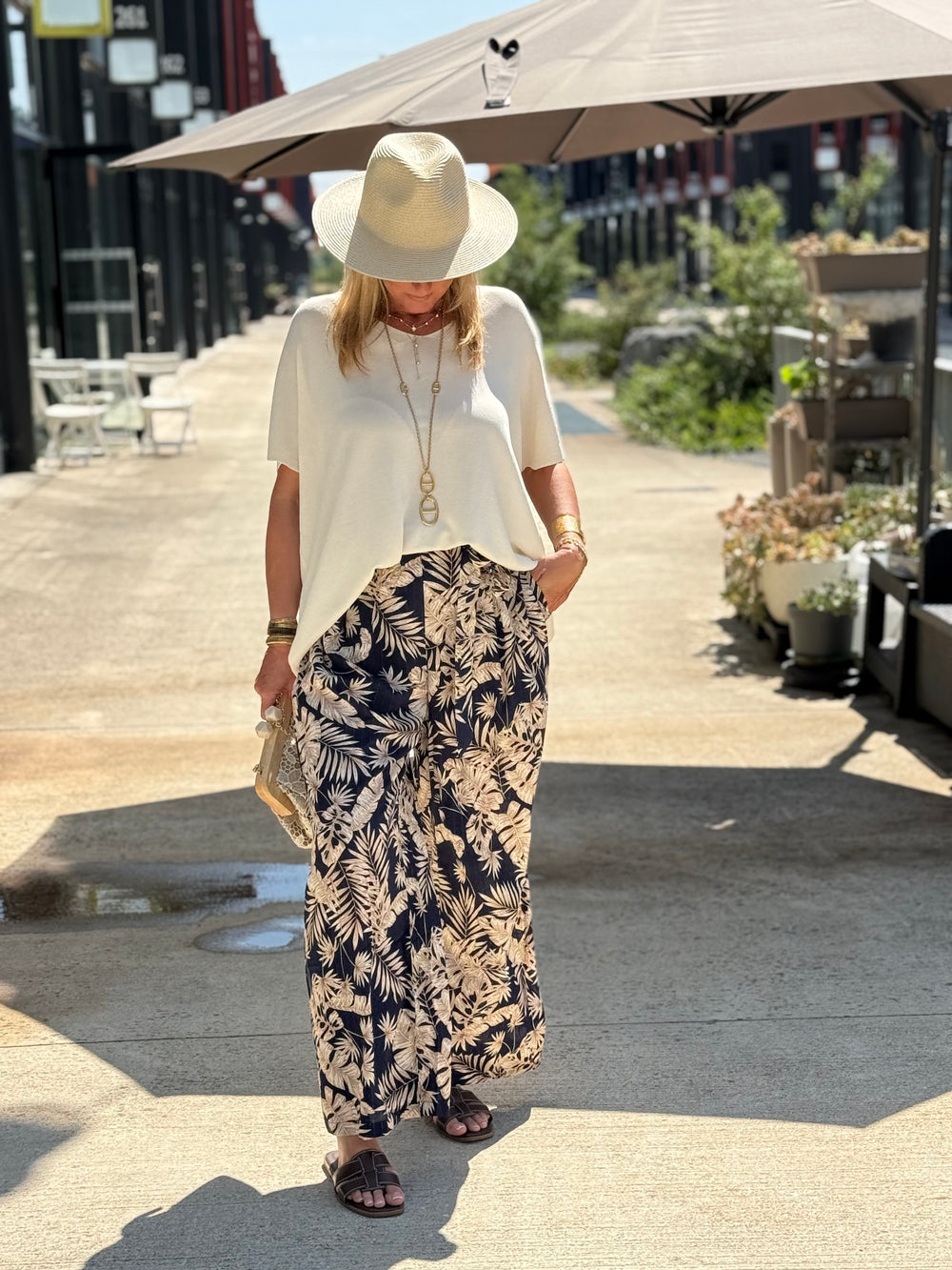 Pantalon lurex bleu imprimé feuille beige 718-5