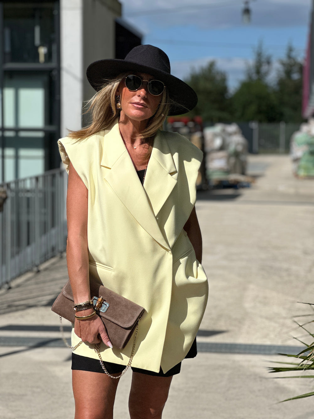 Blazer sans manches jaune 25223