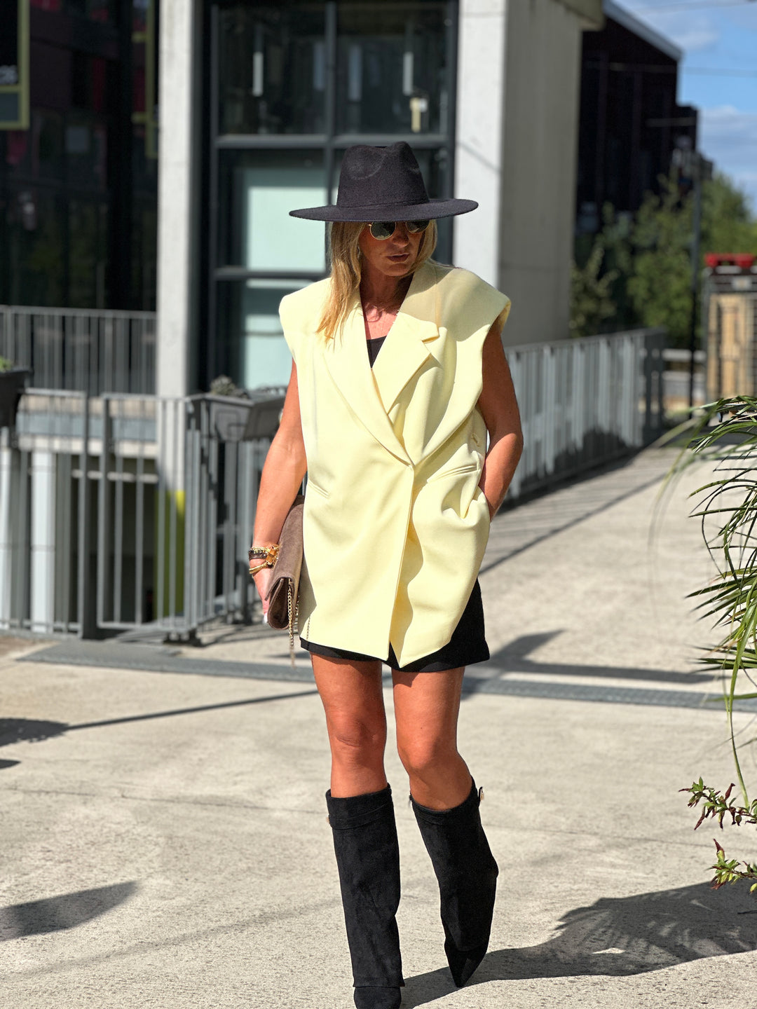 Blazer sans manches jaune 25223