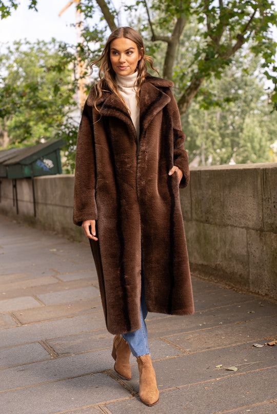 Manteau fourrure longue Véronique Coffee V063