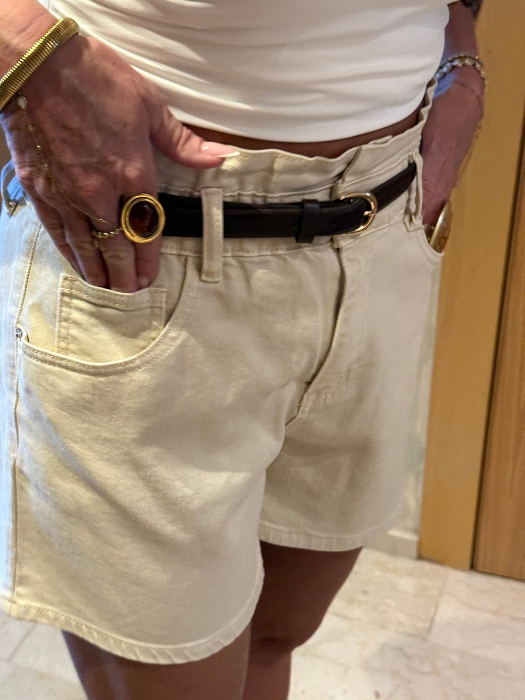 Short jean Beige avec ceinture  DH0038