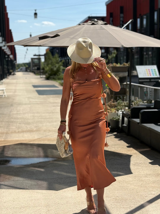 Robe satin terracotta K9-29