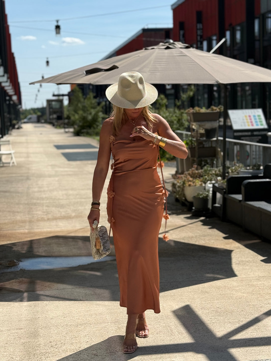 Robe satin terracotta K9-29