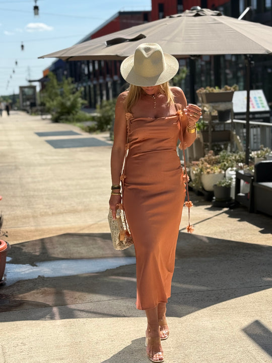 Robe satin terracotta K9-29