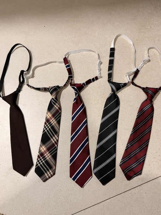 Petit cravate élastique