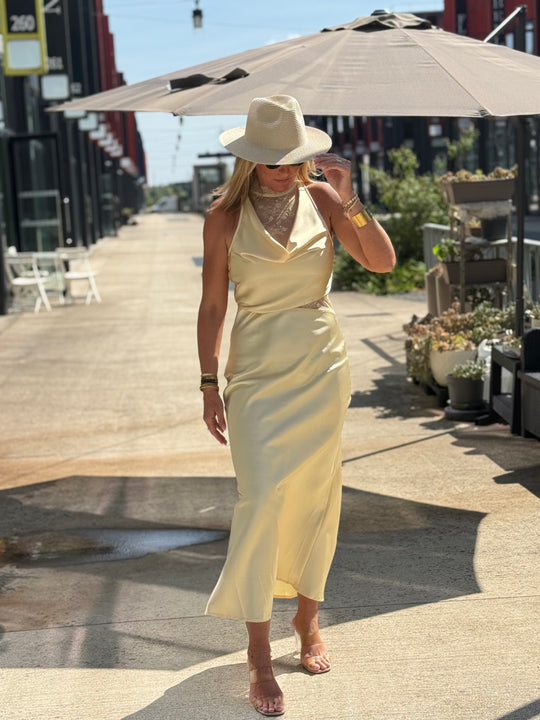 Robe satin jaune K9-50