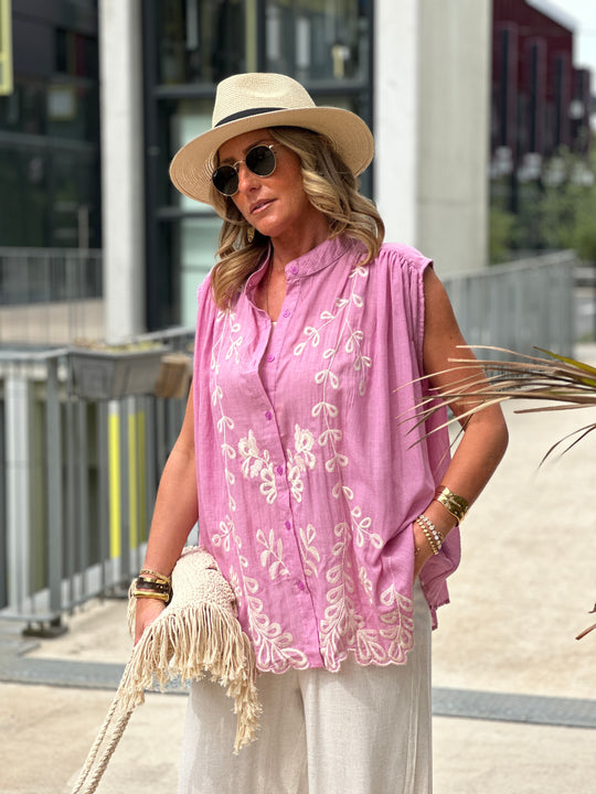 Chemise rose brodée blanc sans manches CH2998